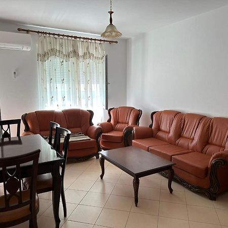 Renting House Vlora Kültér fotó